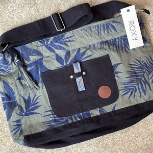 Roxy Canvas Messenger/Crossbody Bag